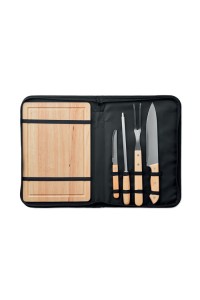 4 accessoires de barbecue