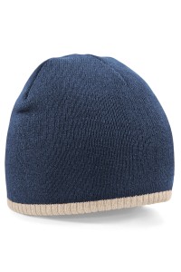 Bonnet en tricot bicolore