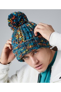Bonnet twister à pompon