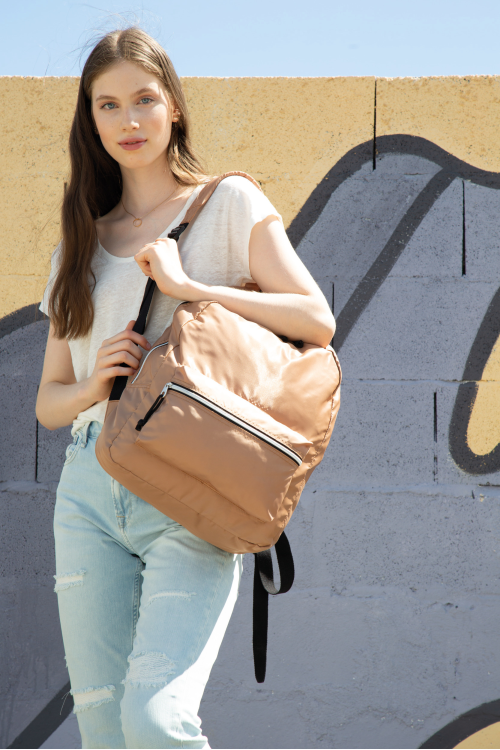 Sac à dos mode avec fermeture éclair argent contrasté