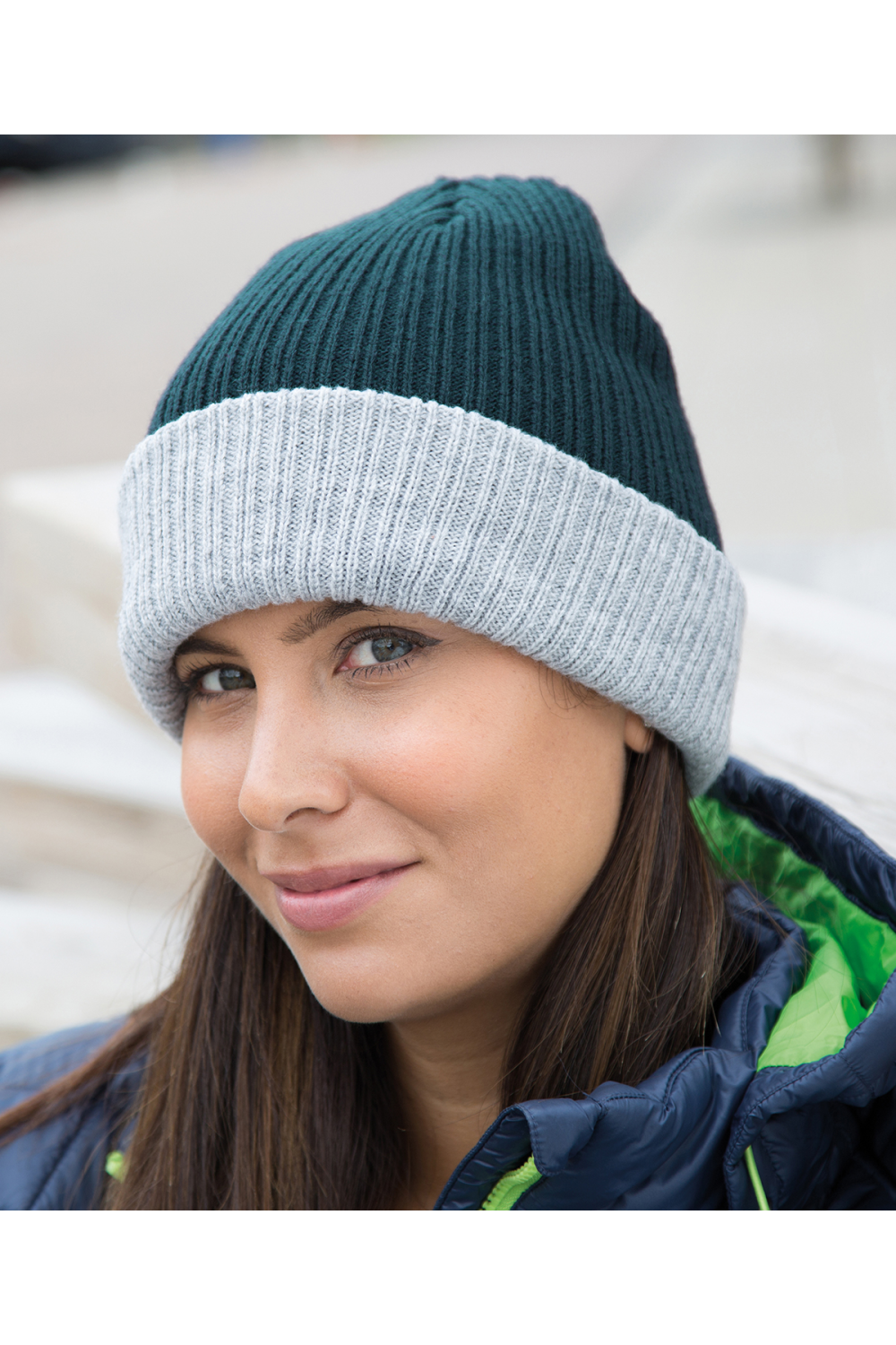 Bonnet tricoté double épaisseur