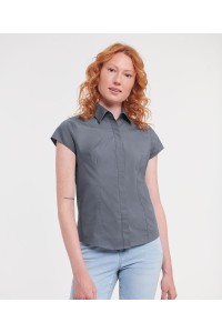 Chemise en popeline cintrée mancherons polyester/coton facile dentretien pour femme