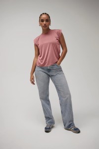 T-shirt Flowy à manches roulottées