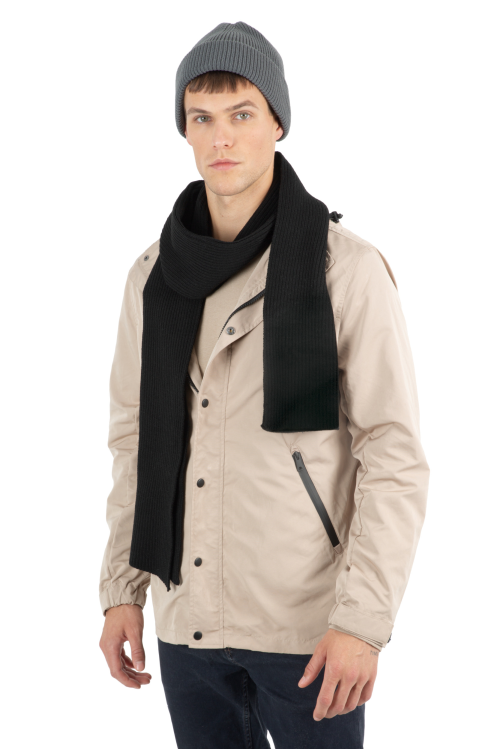 Écharpe à maille côtelée