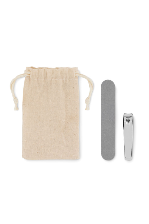 Set manucure dans une pochette